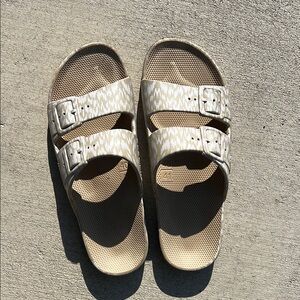 Moses Sandals – Size EU 40/41 (Fits Women’s US 9–10 or Men’s US 7–8)